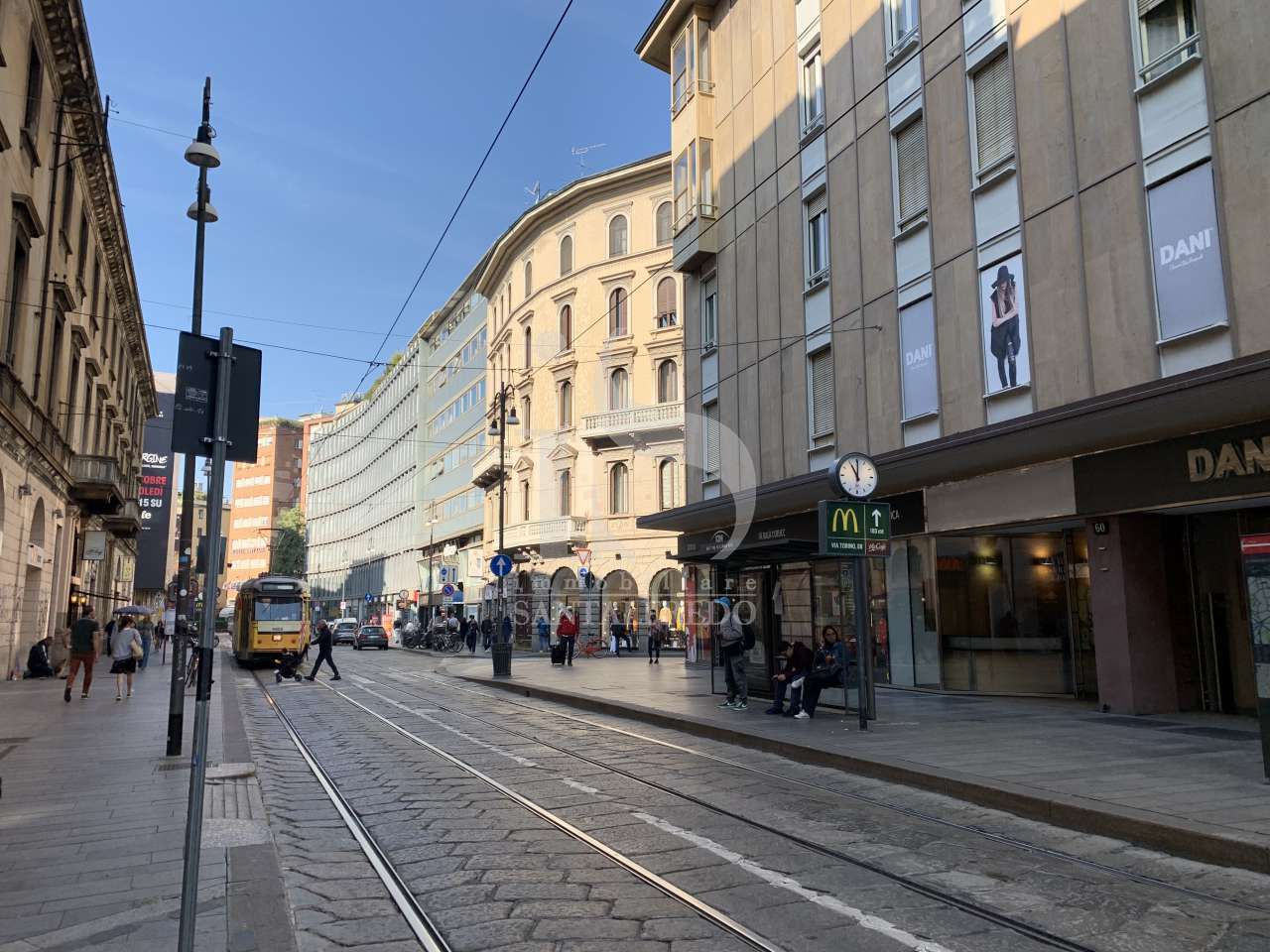 negozio-milano-centro-affitto-1-negozio-2259700.jpg