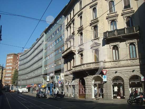 negozio-milano-centro-affitto-4-negozio-via-torino-2259700.jpg