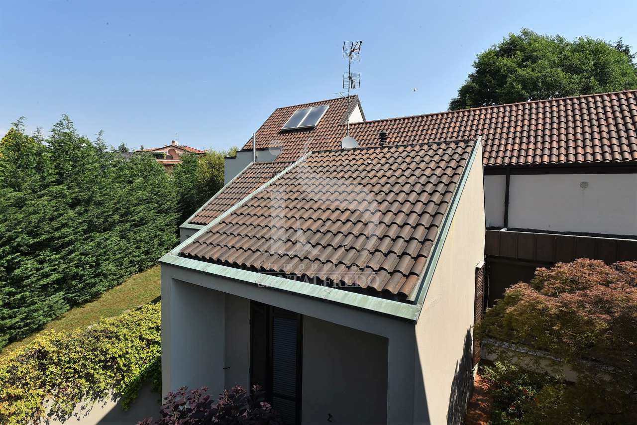 sodalizio-di-forme-e-colori-per-una-dimora-di-pregio-vendita-27-viste-2220921.jpg