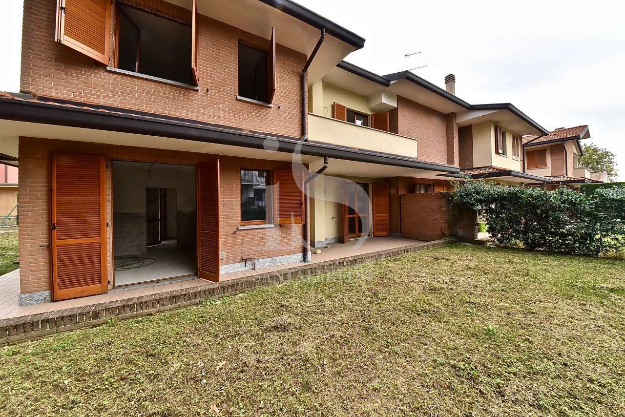 vimercate-nuova-villa-bifamiliare-pronta-consegna-vendita-4-facciata-2256769.jpg